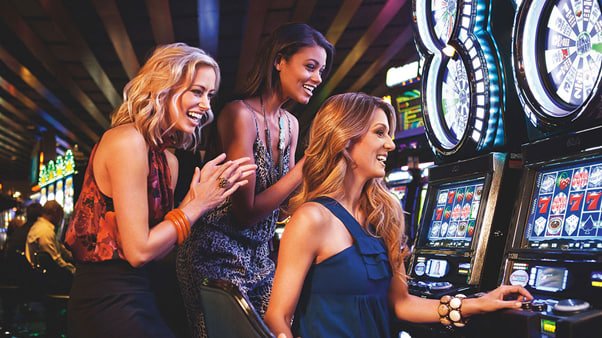 Permainan live-dealer dan slot games di platform axis138